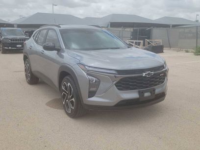 Used 2025 Chevrolet Trax RS w/ Sunroof Package