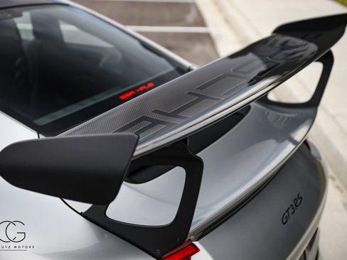 Used 2019 Porsche 911 GT3 RS image 18