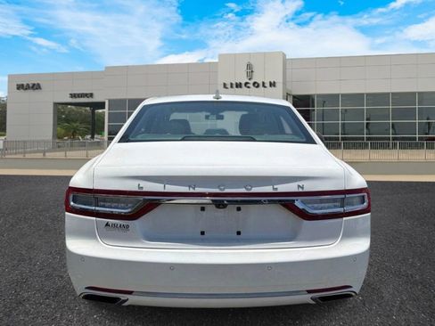 Used 2020 Lincoln Continental w/ Premium Package FWD image 4