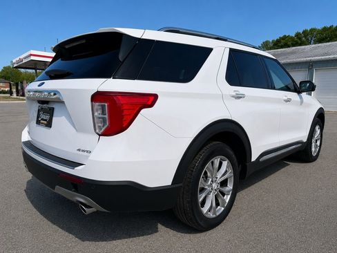 Used 2023 Ford Explorer Limited AWD/4WD image 4