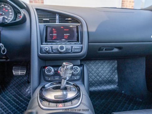 Used 2014 Audi R8 V8 image 27