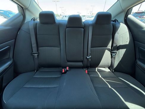 Used 2025 Nissan Altima 2.5 SV FWD image 39