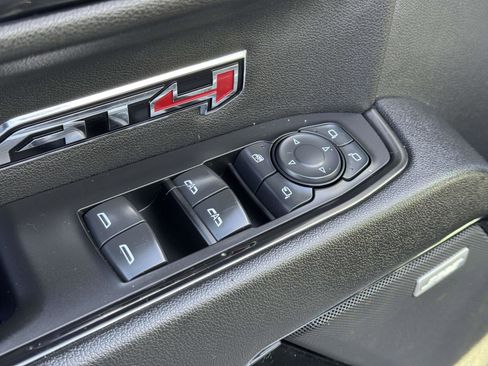 Used 2022 GMC Sierra 1500 AT4 w/ AT4 Premium Package image 16