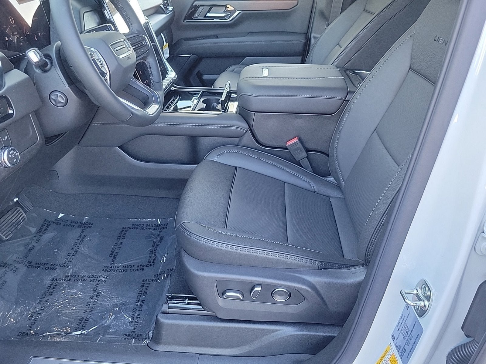 New 2026 GMC Yukon Denali RWD image 10