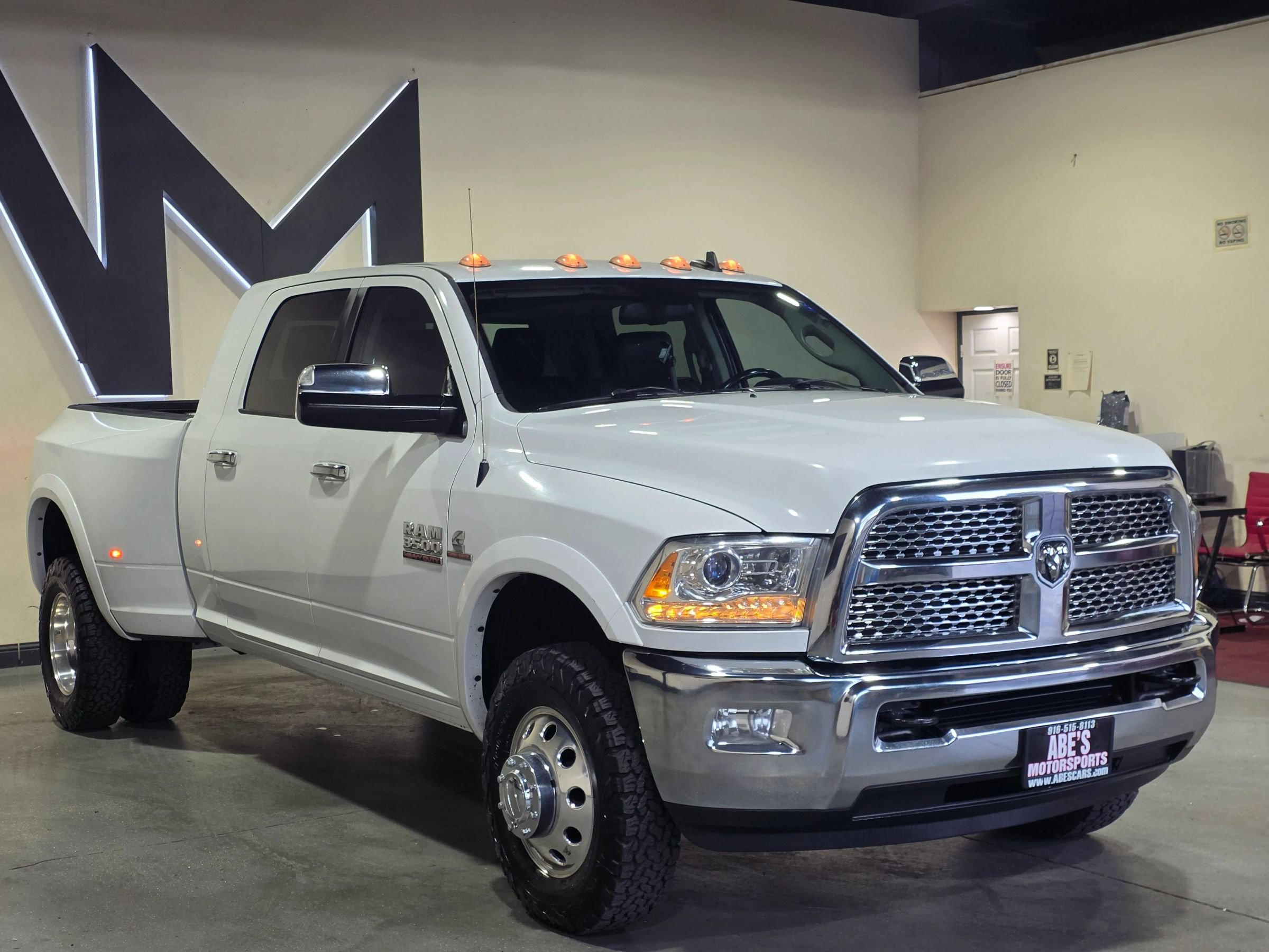 Used 2015 RAM 3500 Laramie AWD/4WD image 3