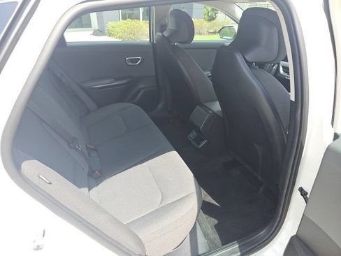 Used 2025 Kia K4 FWD image 18