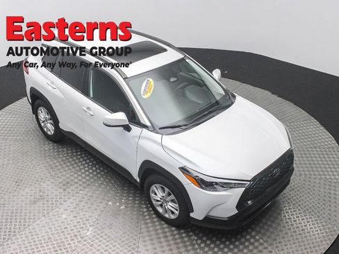 Used 2024 Toyota Corolla Cross LE w/ Moonroof Package AWD/4WD image 3