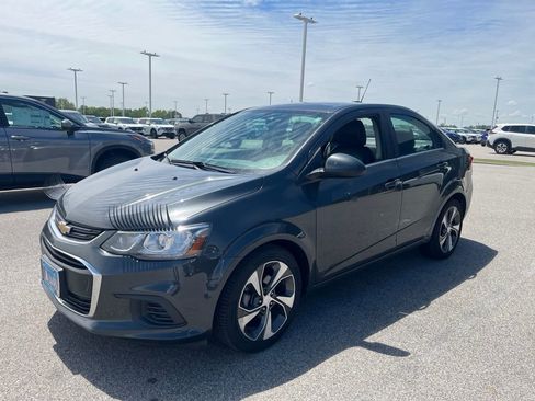 Used 2019 Chevrolet Sonic Premier FWD image 1