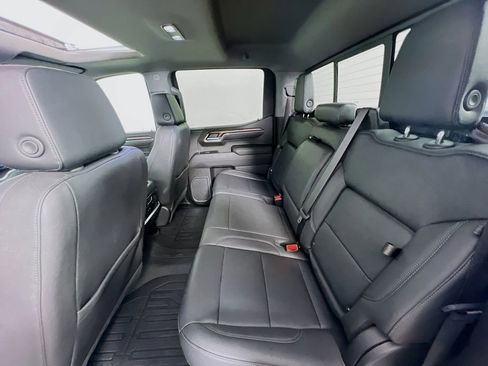 Certified 2022 GMC Sierra 1500 SLT w/ SLT Premium Plus Package AWD/4WD image 22