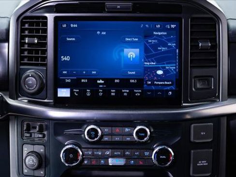 Used 2025 Ford F150 Lariat image 41