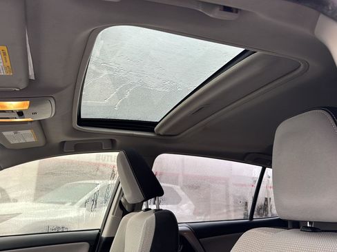 Used 2018 Toyota RAV4 XLE image 25