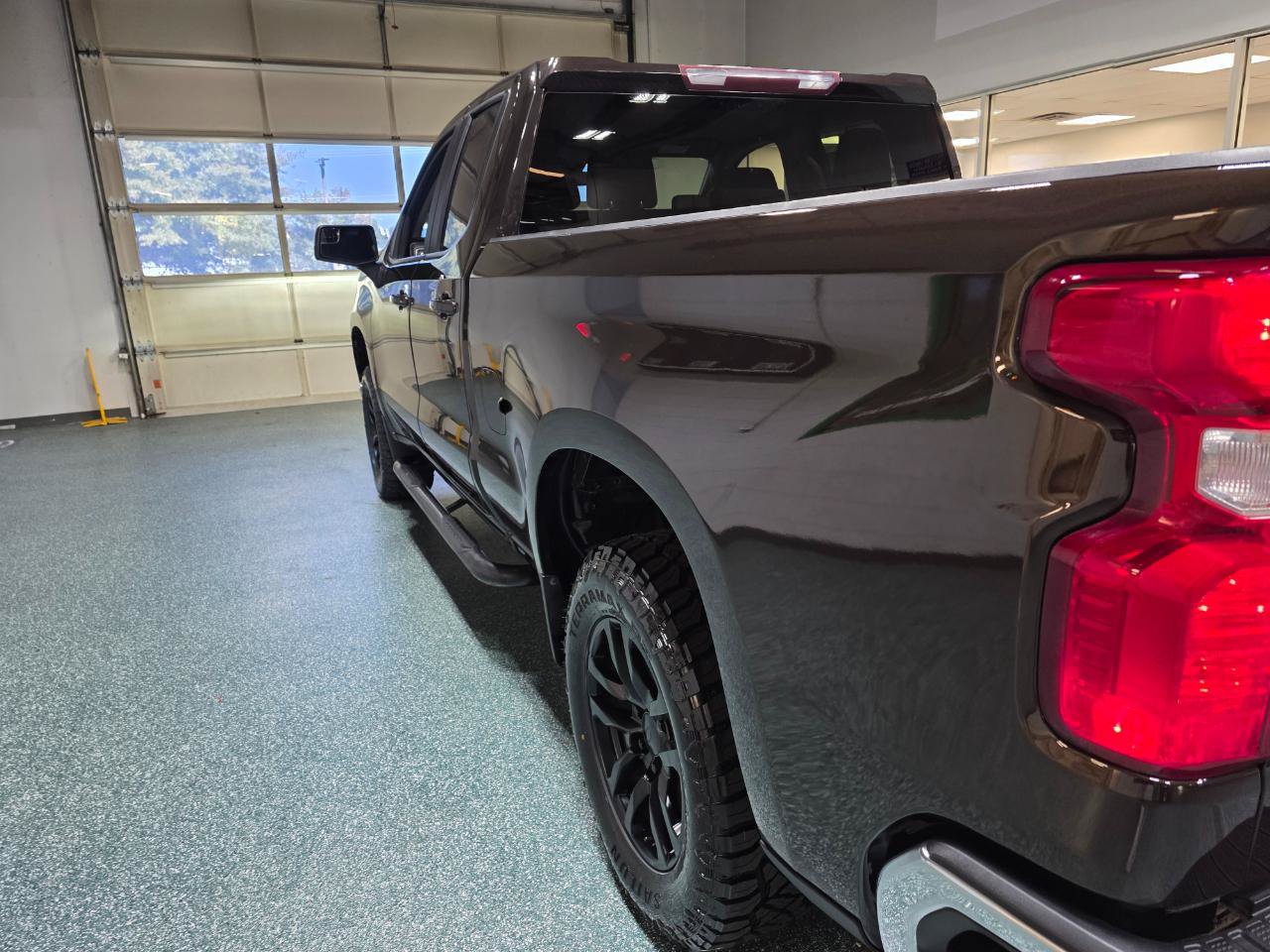 Used 2019 Chevrolet Silverado 1500 LT w/ Trailering Package AWD/4WD image 10