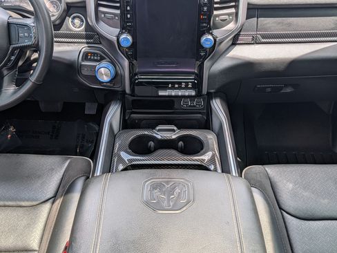 Used 2021 RAM 1500 Laramie RWD image 24