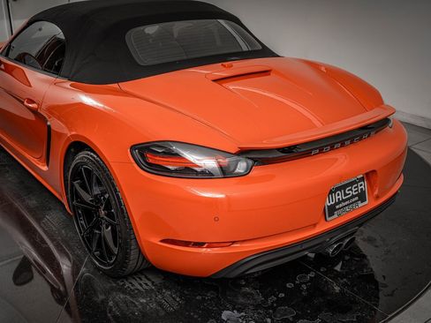 Used 2019 Porsche 718 Boxster image 30