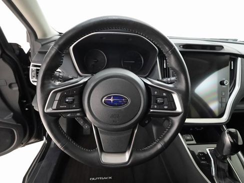 Used 2020 Subaru Outback Limited image 12