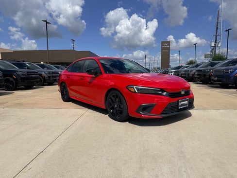 Used 2022 Honda Civic Sport image 3