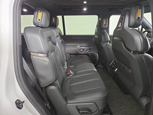 Used 2024 Rivian R1S Adventure AWD/4WD image 23