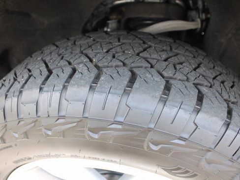 Used 2020 Chevrolet Silverado 1500 LTZ w/ LTZ Plus Package image 31