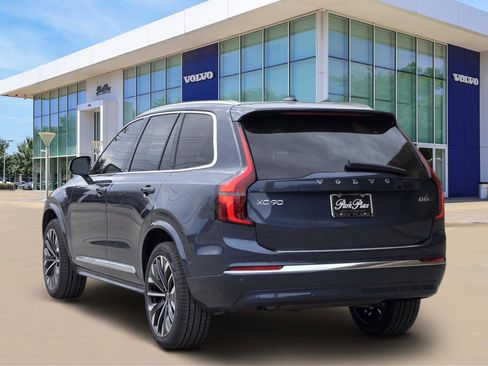 New 2026 Volvo XC90 B6 Plus w/ Protection Package Premier image 4