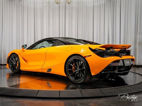 Used 2023 McLaren 720S Luxury RWD image 22
