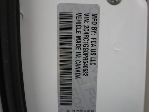 Used 2023 Chrysler Pacifica Limited FWD image 39
