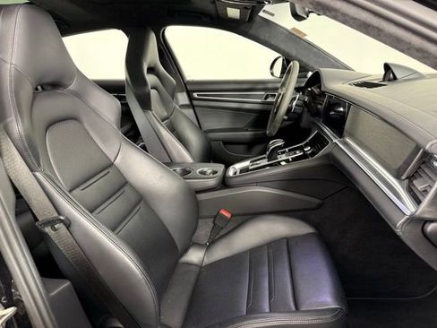 Used 2021 Porsche Panamera GTS image 30