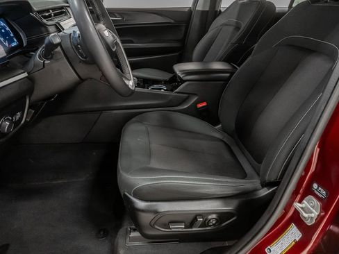 Used 2023 Jeep Grand Cherokee Laredo AWD/4WD image 10
