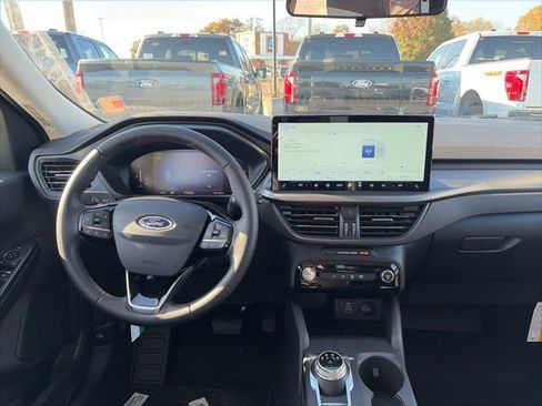 New 2026 Ford Escape SE w/ Class II Trailer Tow Package image 14