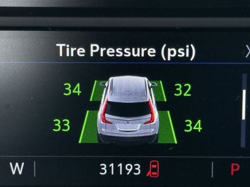Used 2023 Cadillac XT4 Sport w/ Cold Weather Package FWD image 16