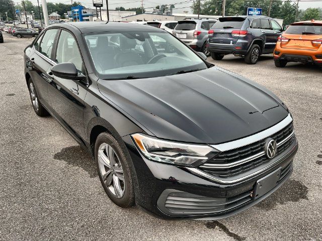 Used 2024 Volkswagen Jetta SE FWD image 11