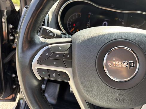 Used 2019 Jeep Grand Cherokee High Altitude AWD/4WD image 26