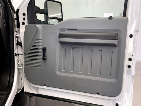 Used 2015 Ford F250 XL w/ XL Value Package image 23