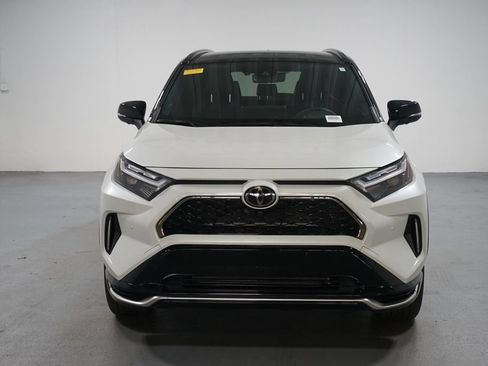Used 2025 Toyota RAV4 XSE w/ Premium Package AWD/4WD image 2