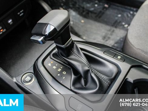 Used 2025 Kia K4 FWD image 36