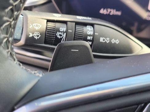 Used 2025 Buick Enclave Sport Touring FWD image 27