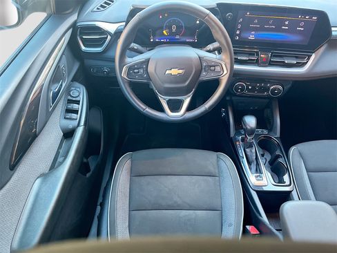 Used 2024 Chevrolet TrailBlazer LT w/ Convenience Package image 22