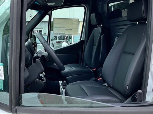 New 2025 Mercedes-Benz Sprinter 2500 image 14
