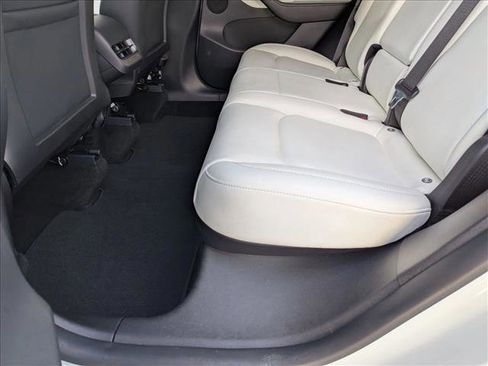 Used 2021 Tesla Model Y Performance image 19