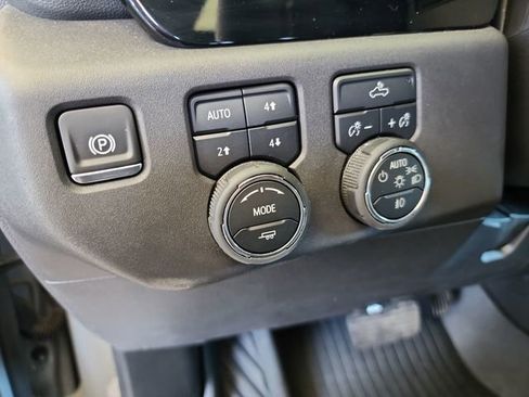 Used 2024 Chevrolet Silverado 1500 LT Trail Boss w/ Convenience Package II AWD/4WD image 22