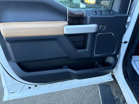 Used 2022 Ford F250 Lariat w/ Lariat Ultimate Package image 10