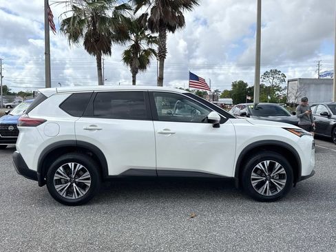 Certified 2023 Nissan Rogue SV FWD image 2