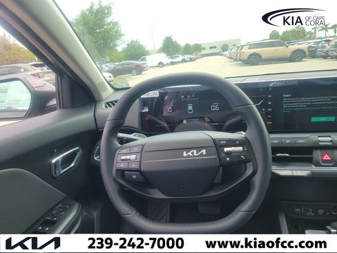 New 2026 Kia K4 EX FWD image 21