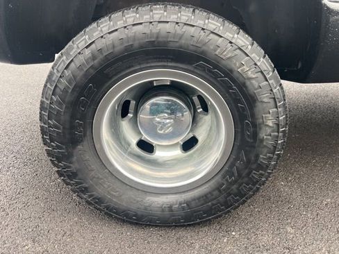 Used 2003 Dodge Ram 3500 Truck SLT image 38