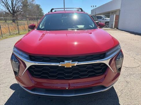 New 2026 Chevrolet Trax LT w/ Driver Confidence Package image 7