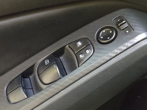 Used 2024 Nissan Altima 2.5 SV image 27