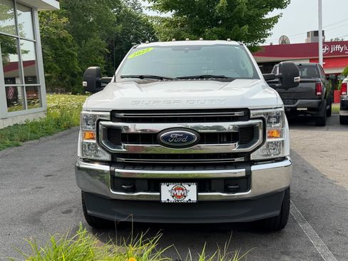Used 2022 Ford F350 XLT w/ XLT Value Package AWD/4WD image 3