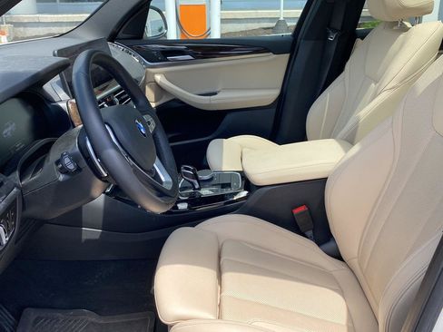 Used 2023 BMW X3 xDrive30i w/ Premium Package AWD/4WD image 5
