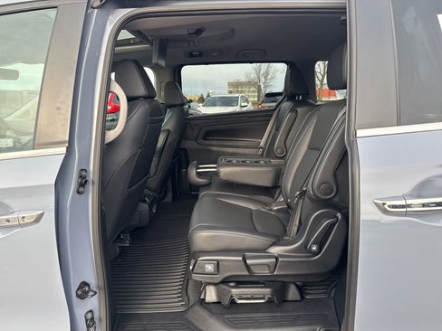 Used 2023 Honda Odyssey Touring image 35