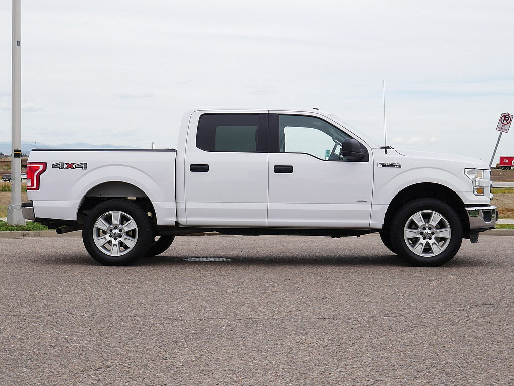 Used 2016 Ford F150 XLT AWD/4WD image 7
