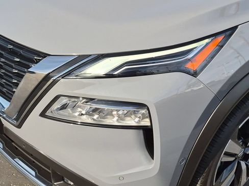 Used 2021 Nissan Rogue Platinum FWD image 8